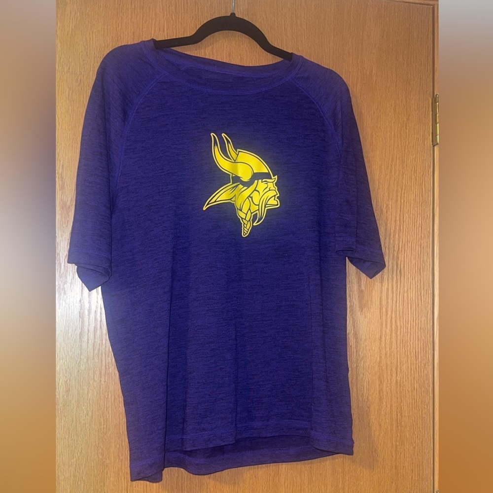 Minnesota Vikings NFL Team Apparel Men's Large Purple T-Shirt